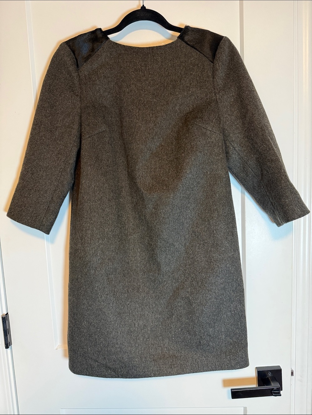 Nellie Partow Wool/Cashmere/Silk/Calfskin Shift Dress in Charcoal Gray - Size 4